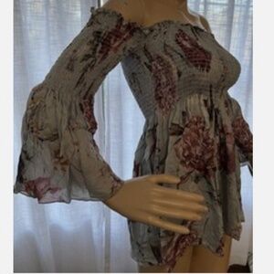 Chaser Heirloom Gauze Smocked Top off Shoulder Size Small NEW w/Tags